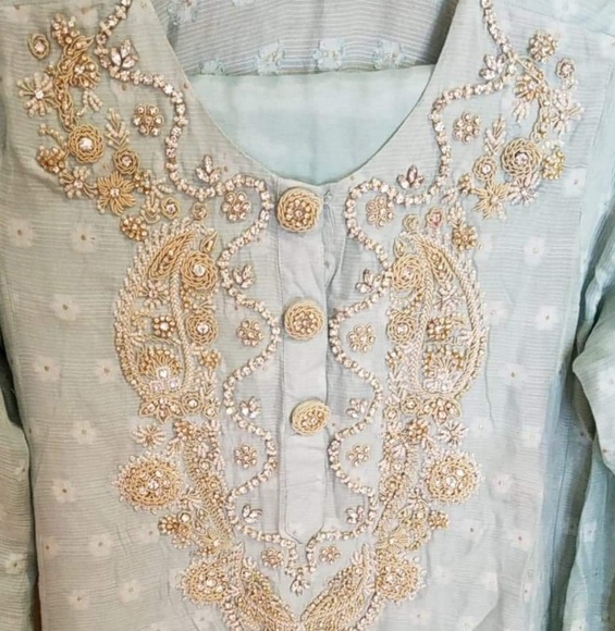 SOLD- Amber Gohar Pakistani dress - Picture 3 of 3